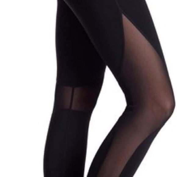 NWT Mono B Black Mesh High Rise Yoga Stirrup Leggings - Picture 3 of 7
